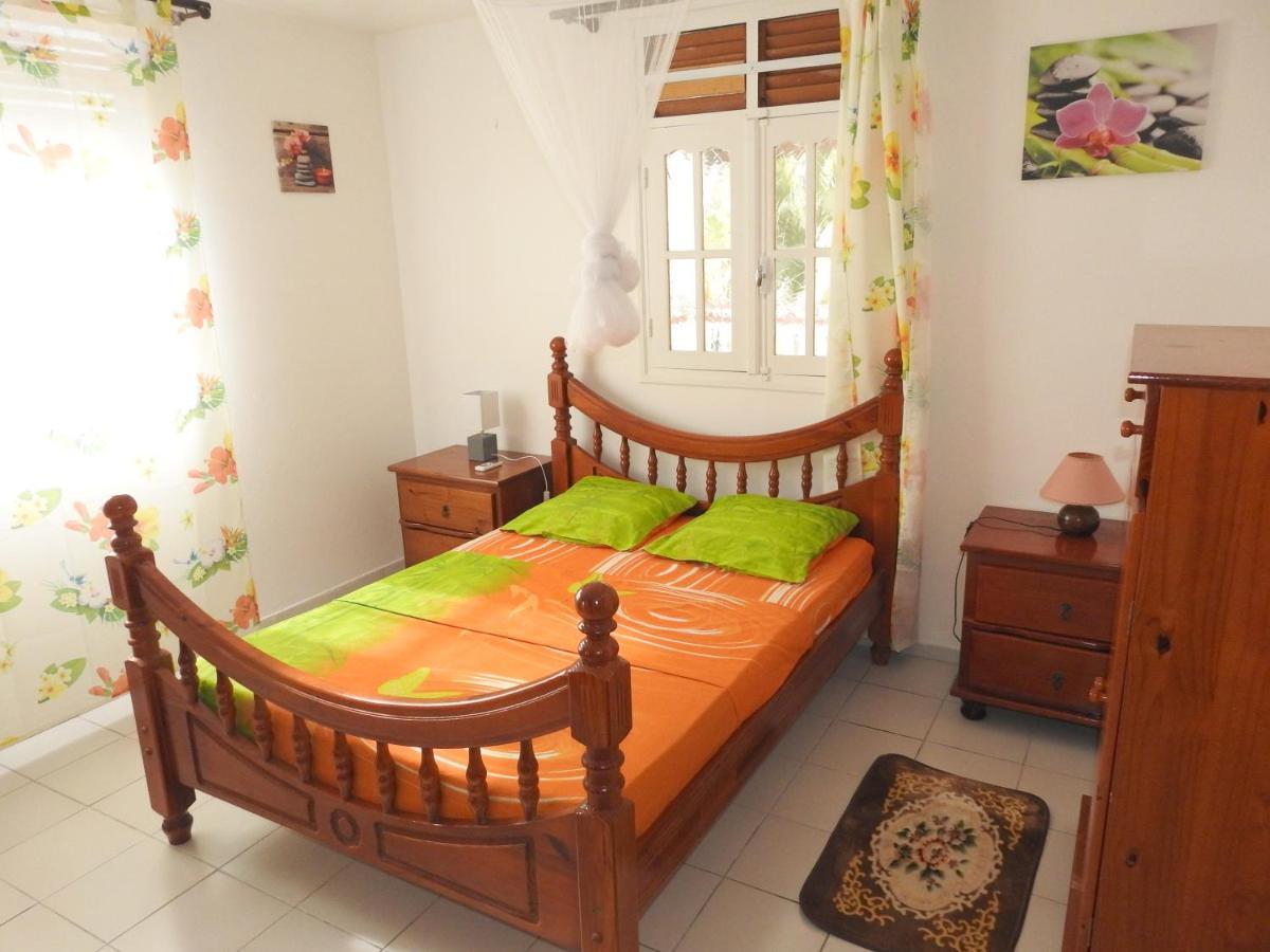 Villa Nanou , Villa De Plein Pied Avec Joli Jardin Bouillante Ngoại thất bức ảnh